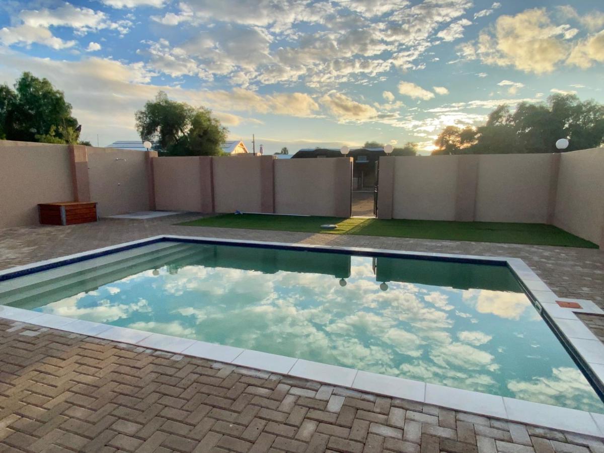 Schuetzenhaus Guesthouse Keetmanshoop Bagian luar foto